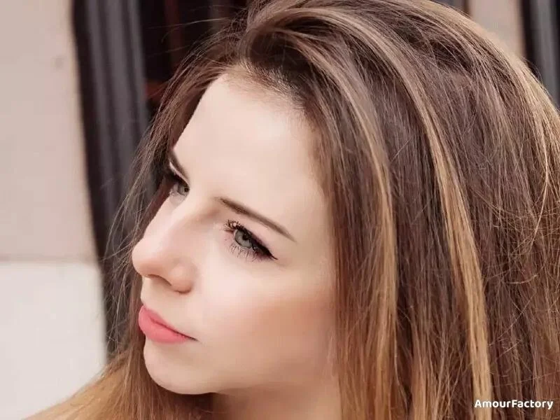 Julia Profile image 2