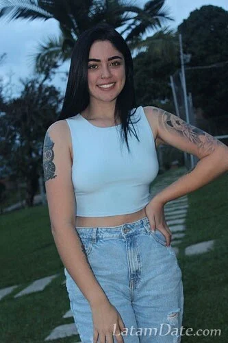 Jazmin Profile image 2