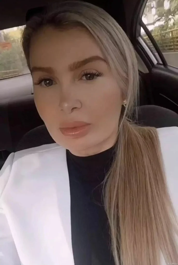 Maria Profile image 1