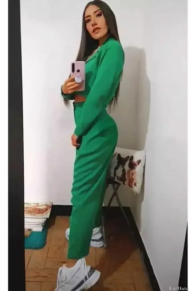 Camila Profile image 4