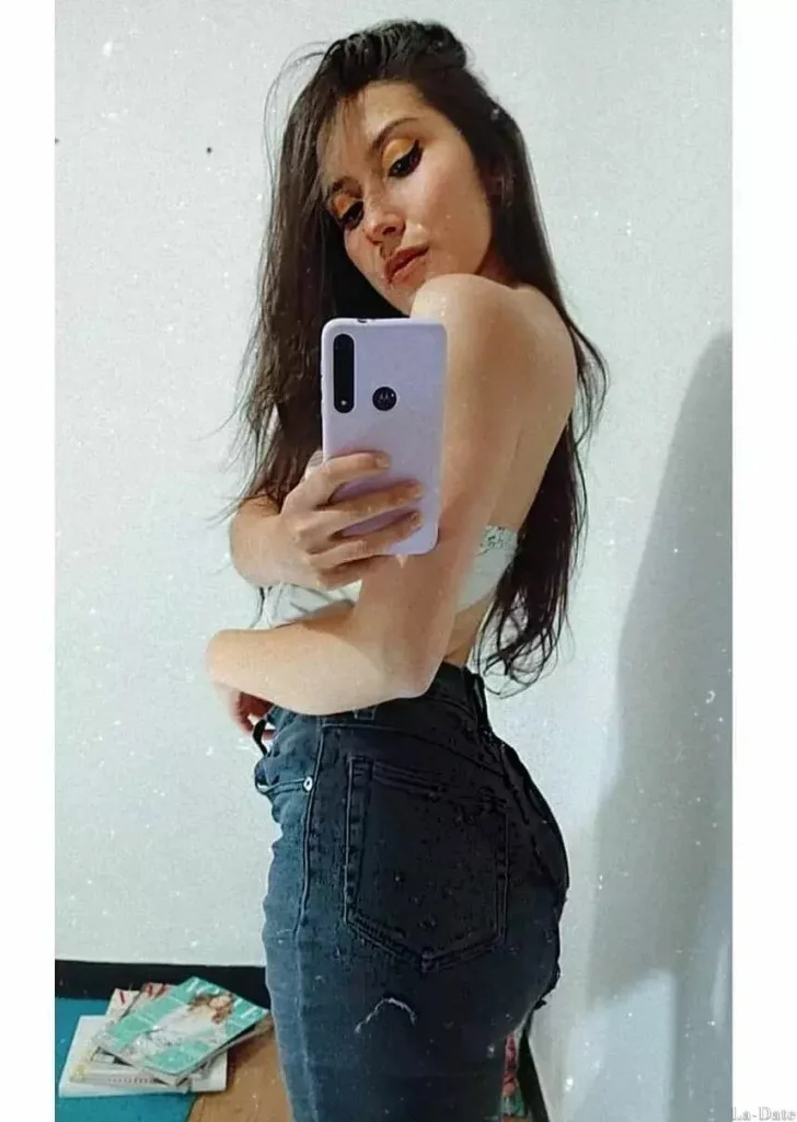 Camila Profile image 1
