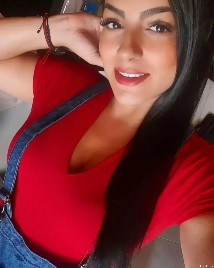 Mariana Profile image 4