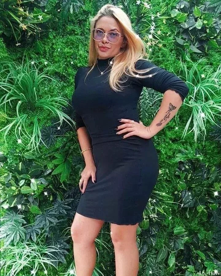 Anyelis Profile image 3