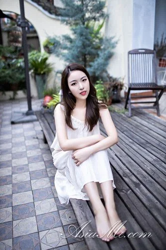 Jie Profile image 1