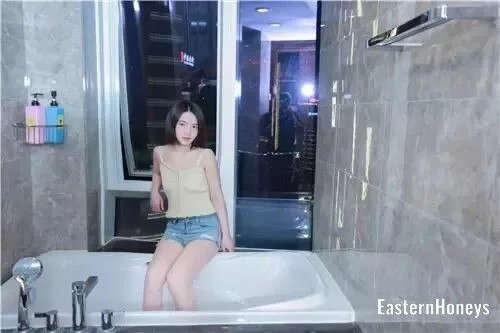 Huixian Profile image 2