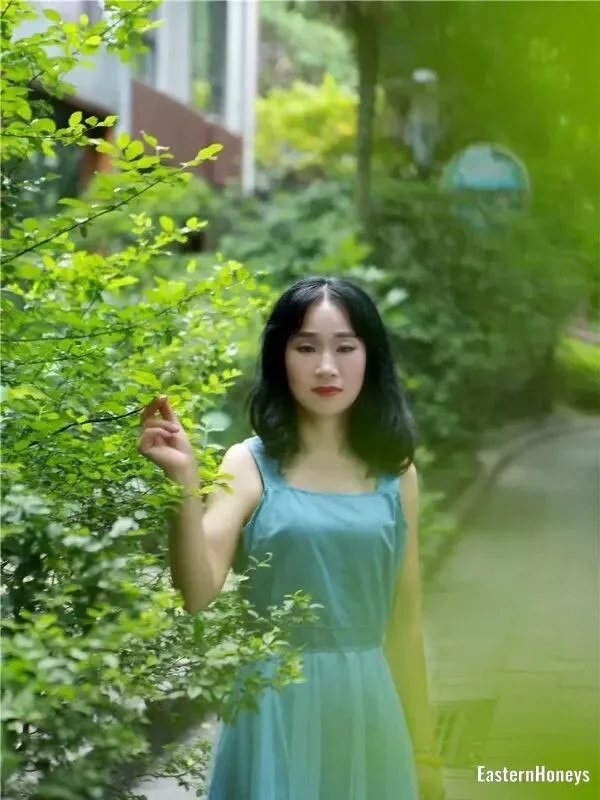 Qiumei Profile image 1