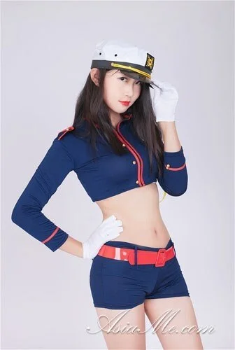 Eva Profile image 2