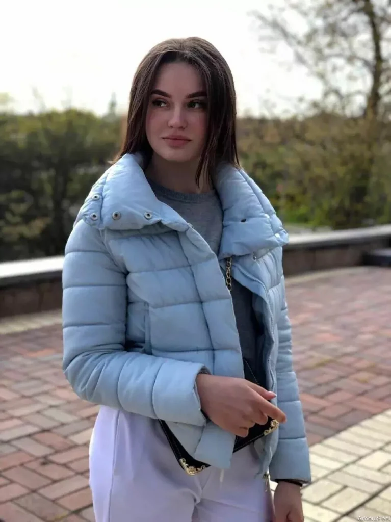 Anna Profile image 3